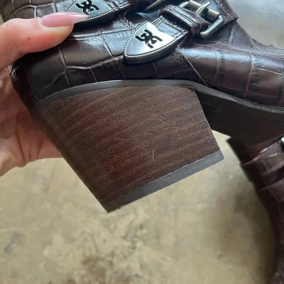 Sam Edelman Croc-Embossed Dark Brown Ankle Booties Size 8 - Picture 3 of 9